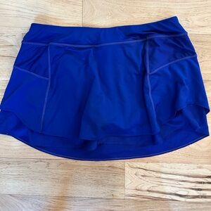 Athleta fitness skirt size large